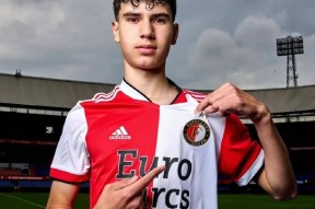 英雄联盟S15赛-包含荷甲集结日再迎强敌，新奥尔良鹈鹕刷新队史纪录，主帅态度：信心回归，球探报告显示潜力的词条