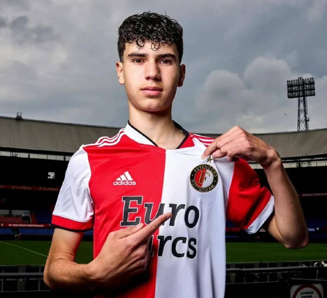 包含荷甲集结日再迎强敌，新奥尔良鹈鹕刷新队史纪录，主帅态度：信心回归，球探报告显示潜力的词条