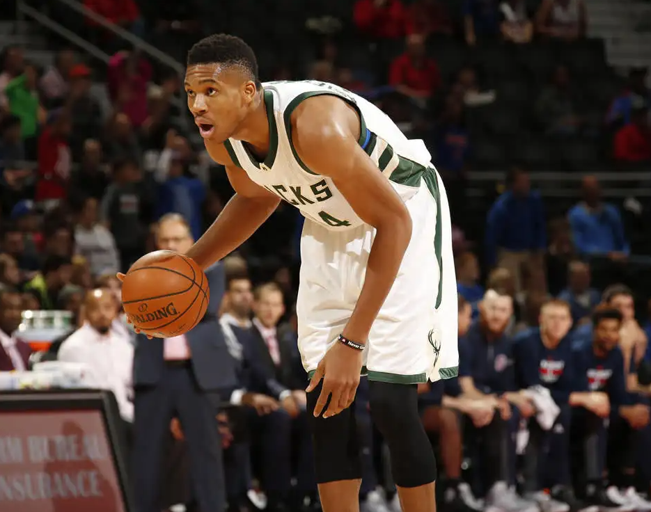 包含荷甲集结日再迎强敌，新奥尔良鹈鹕刷新队史纪录，主帅态度：信心回归，球探报告显示潜力的词条